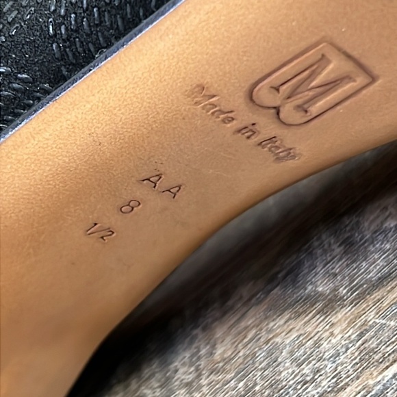 Bruno Magli Black Textured Leather Pumps – Made in Italy – Size 8.5 - Picture 7 of 14